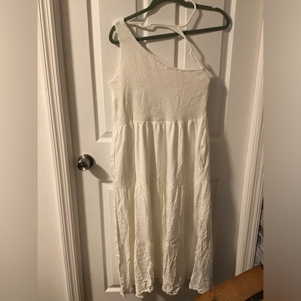 NWOT!  Chic One-Shoulder White Dress